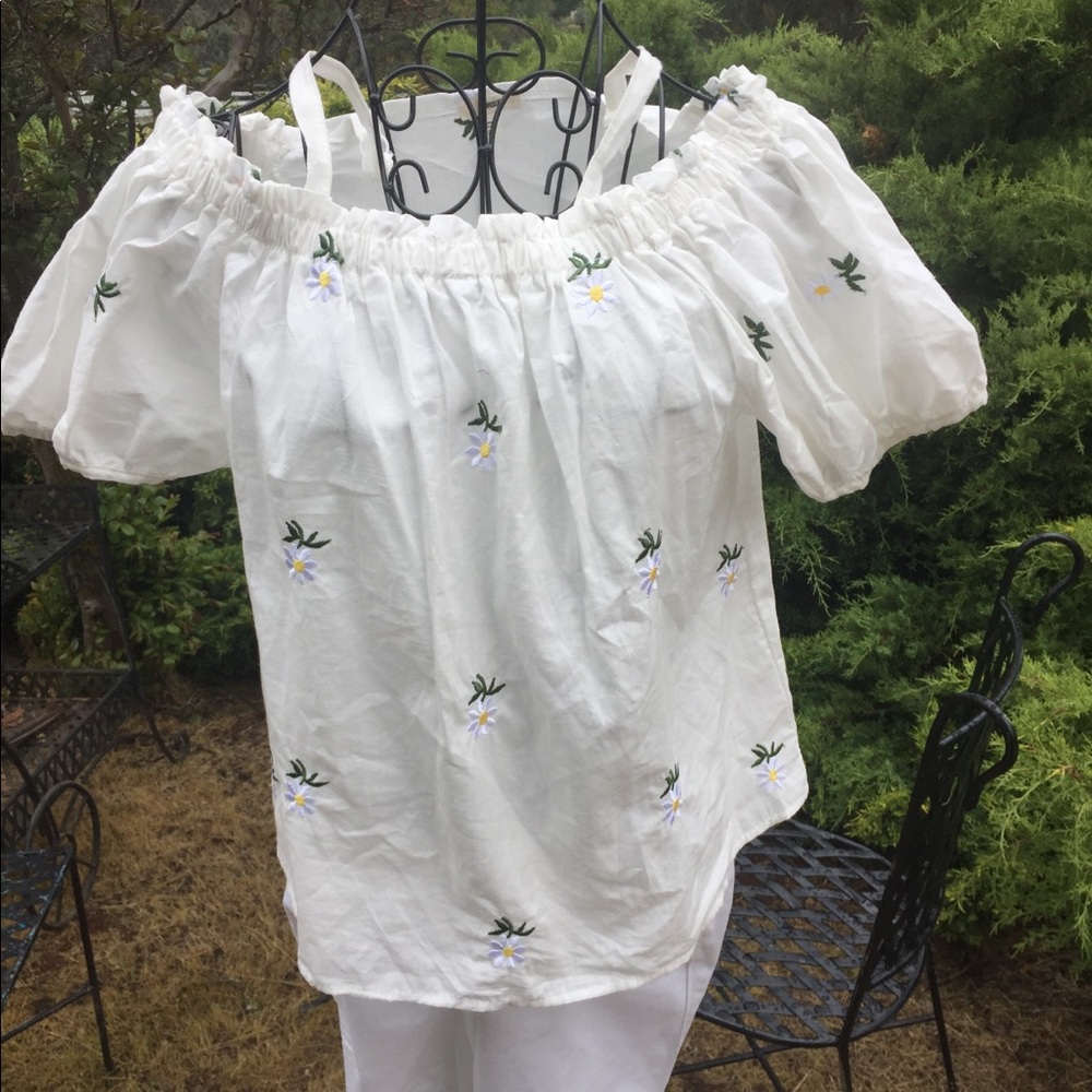 Pursue daisy embroidered white cotton peasant top - Picture 3 of 14